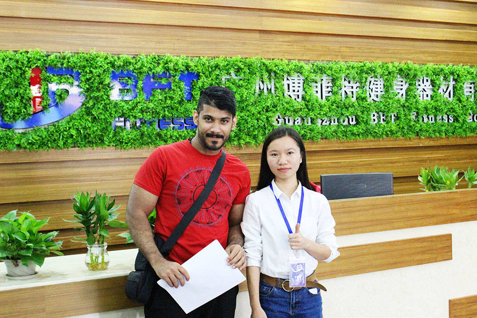 Saudi Arabia Customer Come To China For Fitness Equipment Factory